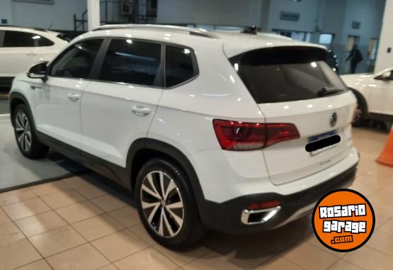 Autos - Volkswagen TAOS HIGHLINE AT 2022 Nafta 40000Km - En Venta