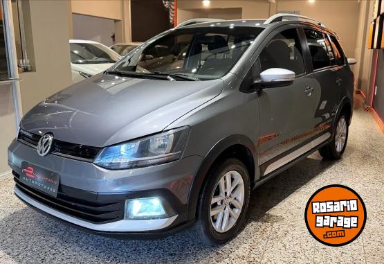 Autos - Volkswagen Suran Cross 2015 Nafta 146000Km - En Venta