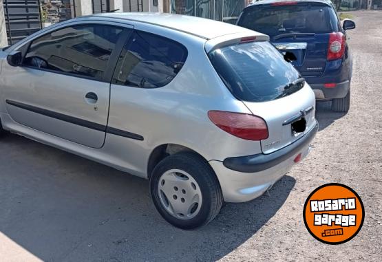 Autos - Peugeot 206 xr premiun 2004 Nafta 289000Km - En Venta