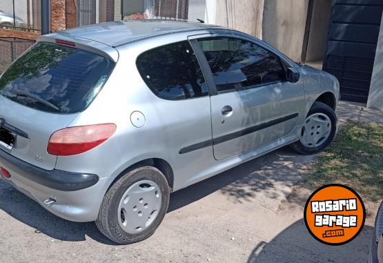 Autos - Peugeot 206 xr premiun 2004 Nafta 289000Km - En Venta