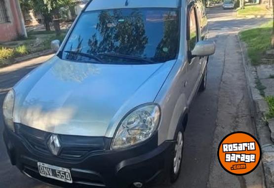 Utilitarios - Renault Kangoo 2015 GNC 185000Km - En Venta