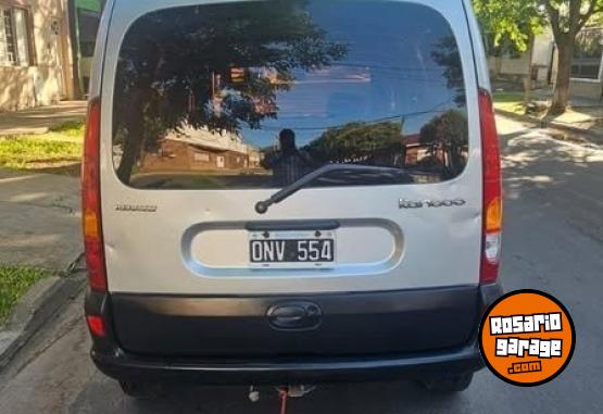 Utilitarios - Renault Kangoo 2015 GNC 185000Km - En Venta