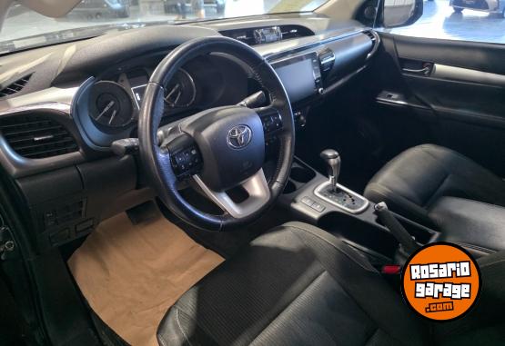 Camionetas - Toyota Hilux 2.8 SRV 4X4 AT 2022 Diesel 105400Km - En Venta