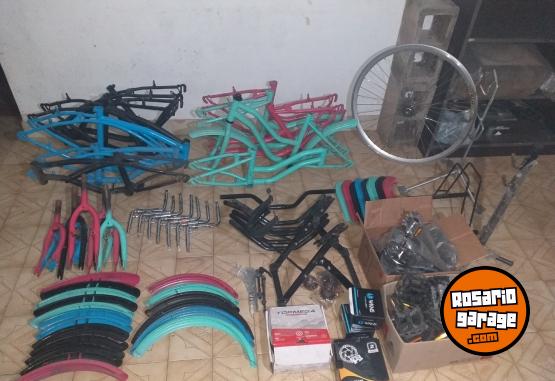 Deportes - Lote de partes y repuestos de bicicletas en general: - En Venta