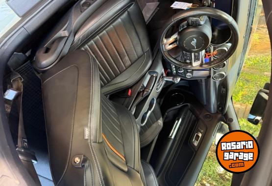 Autos - Ford Mustang 2023 Nafta 13000Km - En Venta