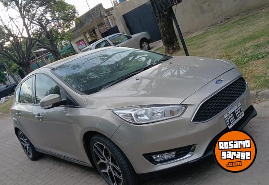 Autos - Ford Focus 3 2015 Nafta 173000Km - En Venta
