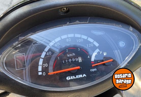 Motos - Gilera Smash 110cc 2023 Nafta 11000Km - En Venta