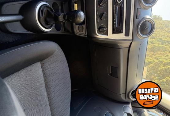 Autos - Volkswagen Gol trend 2013 Nafta 140000Km - En Venta