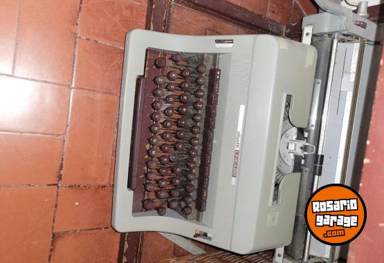 Clásicos - Máquina de Escribir Olivetti Línea 88 - En Venta
