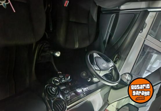 Autos - Toyota Etios X 2022 Nafta 89600Km - En Venta