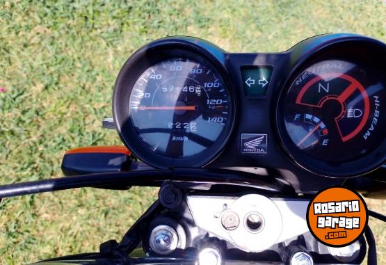 Motos - Honda Titan 2015 Nafta 71000Km - En Venta
