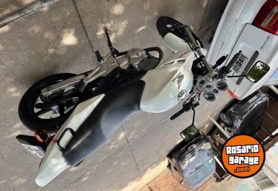 Motos - Honda CBX TWISTER 2016 Nafta 9700Km - En Venta