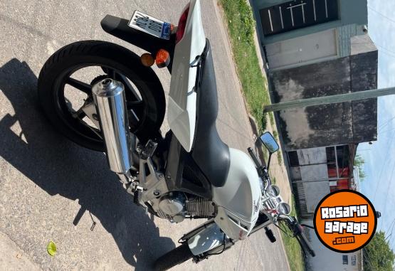 Motos - Honda CBX TWISTER 2016 Nafta 9700Km - En Venta