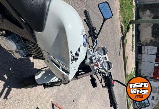 Motos - Honda CBX TWISTER 2016 Nafta 9700Km - En Venta