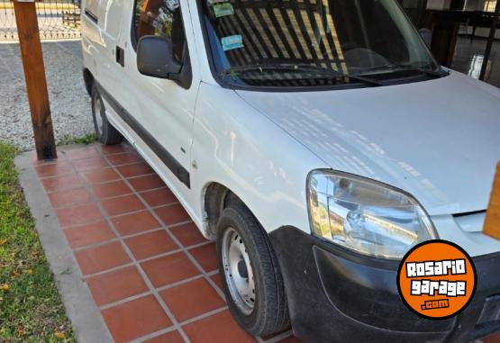 Utilitarios - Peugeot PARTNER 1.6 HDI 2015 Diesel 170000Km - En Venta