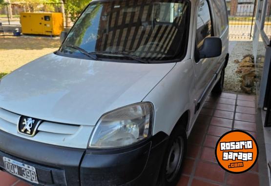 Utilitarios - Peugeot PARTNER 1.6 HDI 2015 Diesel 170000Km - En Venta