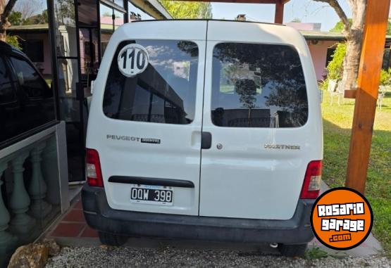 Utilitarios - Peugeot PARTNER 1.6 HDI 2015 Diesel 170000Km - En Venta