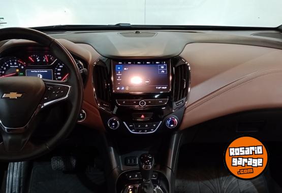 Autos - Chevrolet CRUZE 5P PREMIER 2022 Nafta 78666Km - En Venta