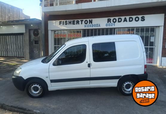 Utilitarios - Citroen BERLINGO FURGON 2016 Diesel 111111Km - En Venta