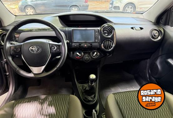 Autos - Toyota Etios 2018 Nafta  - En Venta