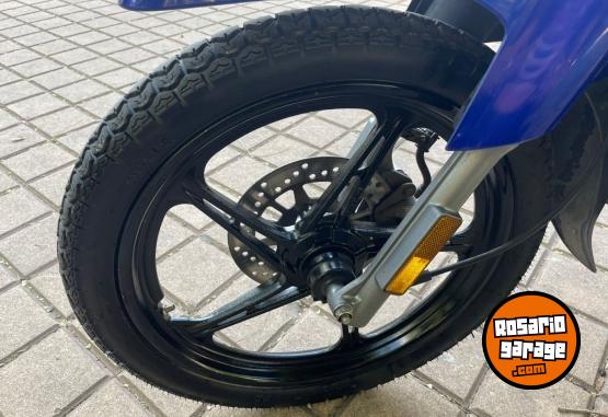 Motos - Yamaha Crypton 110 2015 Nafta 37000Km - En Venta