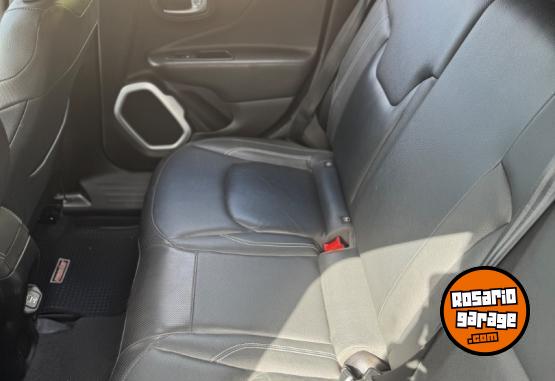 Camionetas - Jeep JEEP RENEGADE LONGITUDE 2019 Nafta 57500Km - En Venta