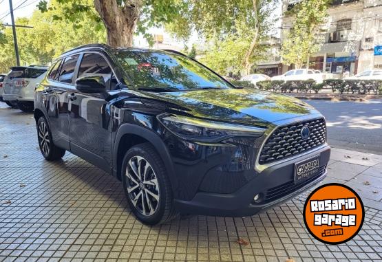 Autos - Toyota Corolla cross Seg 2022 Electrico / Hibrido 29000Km - En Venta