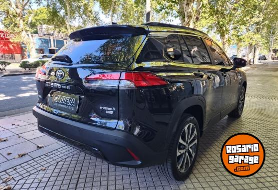 Autos - Toyota Corolla cross Seg 2022 Electrico / Hibrido 29000Km - En Venta