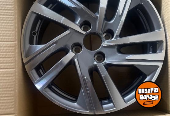 Accesorios para Autos - Llanta Peugeot 208 nueva - En Venta