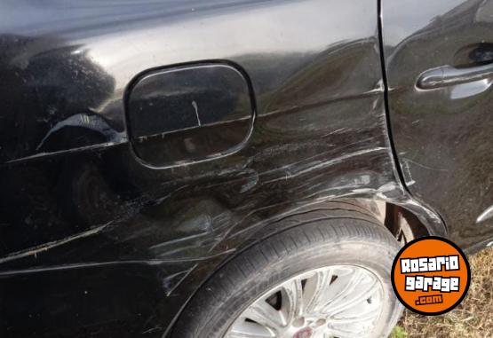 Autos - Fiat Grand siena 2013 GNC 300000Km - En Venta