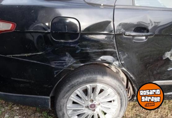 Autos - Fiat Grand siena 2013 GNC 300000Km - En Venta