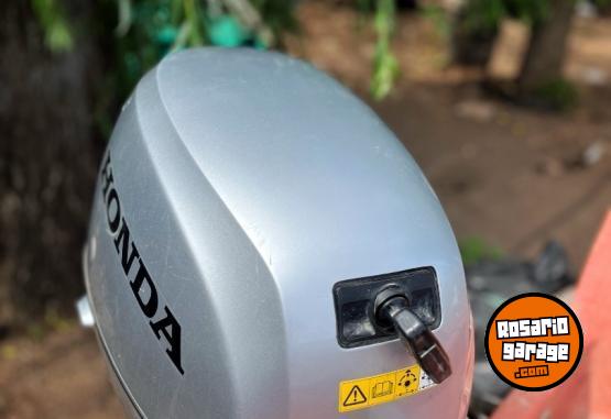 Otros (N�utica) - Vendo honda 20 h 4 tiempos - En Venta