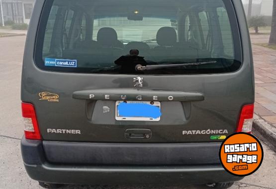 Utilitarios - Peugeot Partner Patagonica 2013 Nafta 227000Km - En Venta