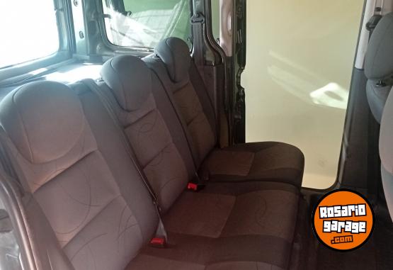 Utilitarios - Peugeot Partner Patagonica 2013 Nafta 227000Km - En Venta