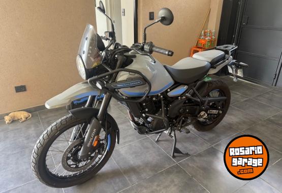 Motos - Royal Enfield HIMALAYAN 2024 Nafta 5000Km - En Venta