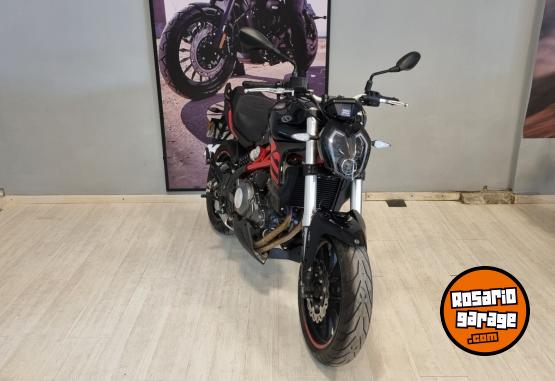 Motos - Benelli 302 S 2024 Nafta 2500Km - En Venta