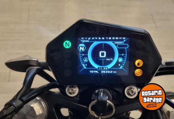 Motos - Benelli 302 S 2024 Nafta 2500Km - En Venta