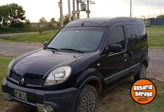 Utilitarios - Renault Kangoo 2012 GNC 185000Km - En Venta
