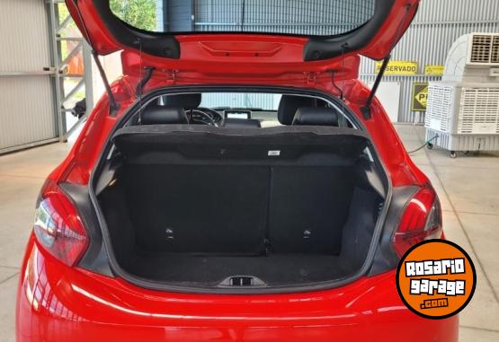 Autos - Peugeot 208 felline 2019 Nafta 72300Km - En Venta