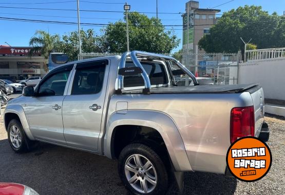 Camionetas - Volkswagen AMAROK TRENDLINE 2016 Nafta 162000Km - En Venta