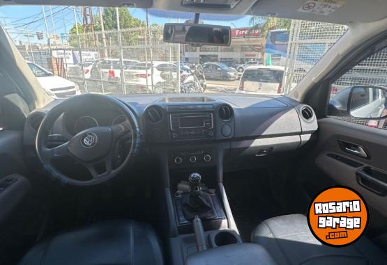 Camionetas - Volkswagen AMAROK TRENDLINE 2016 Nafta 162000Km - En Venta