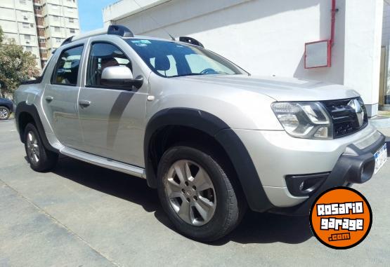 Camionetas - Renault DUSTER OROCH 2.0 OUTSIDER 2018 GNC 108000Km - En Venta