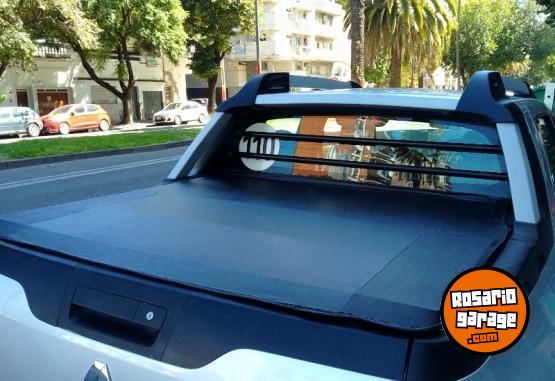 Camionetas - Renault DUSTER OROCH 2.0 OUTSIDER 2018 GNC 108000Km - En Venta