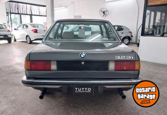 Clásicos - BMW 323i - En Venta