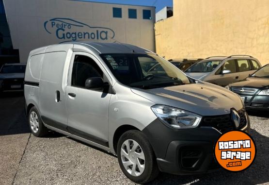 Utilitarios - Renault Kangoo 2022 GNC 95000Km - En Venta