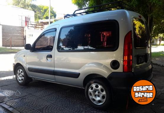 Utilitarios - Renault kangoo 2012 Nafta 115000Km - En Venta