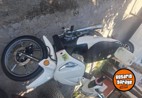 Motos - Motomel Blitz 110 full plus 2024 Nafta 4700Km - En Venta