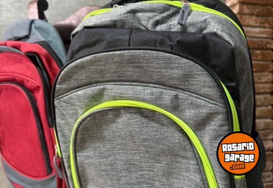 Indumentaria - Mochilas Nuevas - En Venta