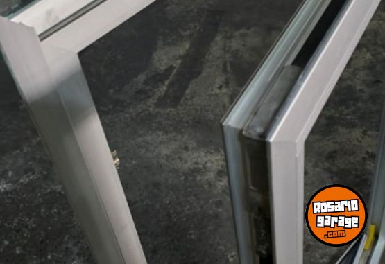 Hogar - Ventana de aluminio oscilobatiente - En Venta