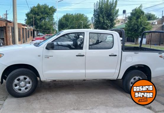 Camionetas - Toyota Hilux dx 2007 Diesel 400000Km - En Venta